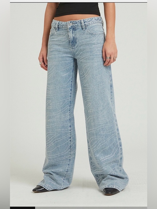 PacSun Denim - Pacsun Casey Low Rise Baggy Jeans Zebra Rhinestone Light Indigo size 25 (size 2)